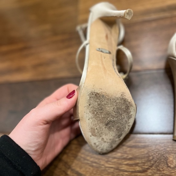 Badgley Mischka Heels - Picture 4 of 6